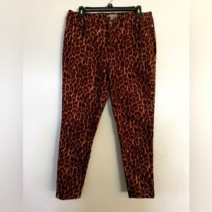 Leopard print skinny jeans